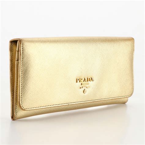 prada vernice saffiano leather wallet 1m1132